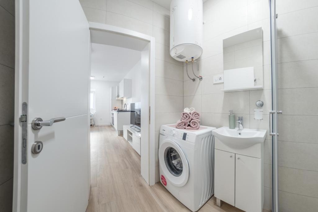 Apartment Klara Free Parking, Center 普拉 外观 照片